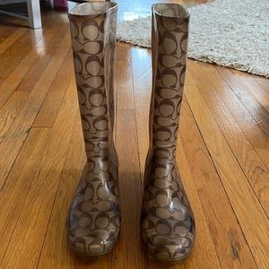 Coach signature rubber rain boots
